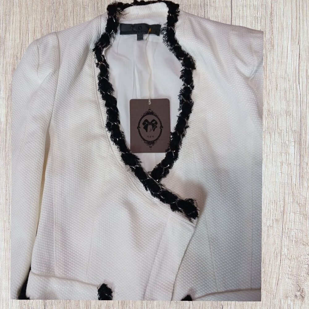 Holy Gino by tov   Womens Blazer With Black Fringe Trim Cream Color Size 36 - Picture 4 of 11